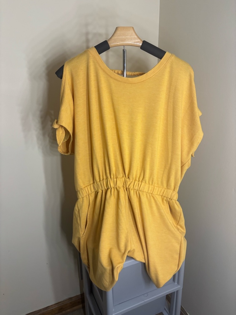 Women’s Large Yellow Romper